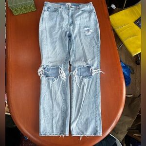 BDG MidRise bootcut distressed ripped Jean size 32